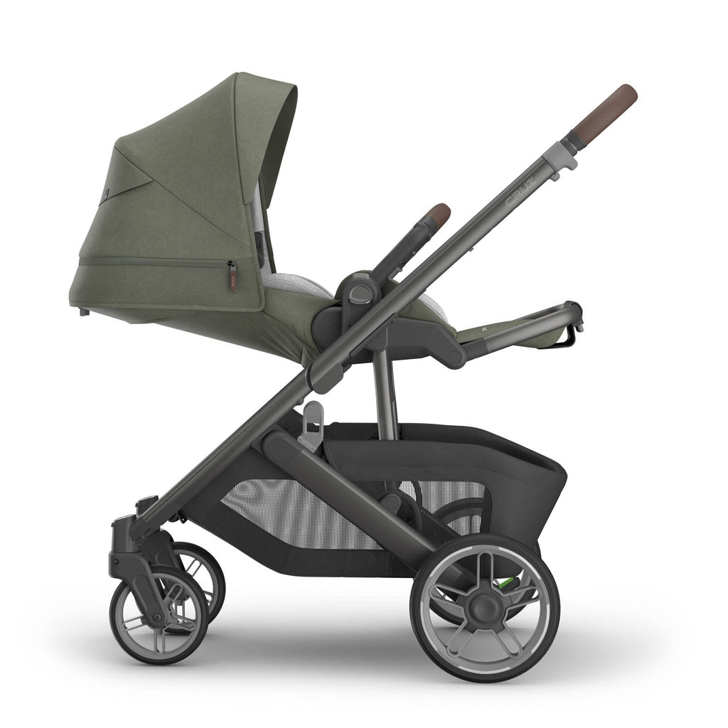 UPPAbaby Cruz V3 Pushchair + Cybex Cloud T & Base - Evelyn