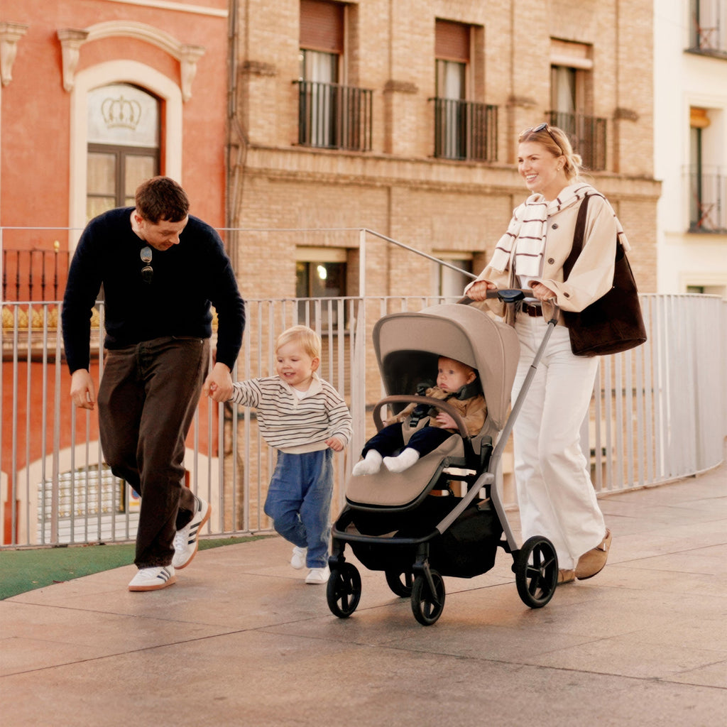 Silver Cross Breez Ultimate 360 Family Car Seat Bundle - Champagne