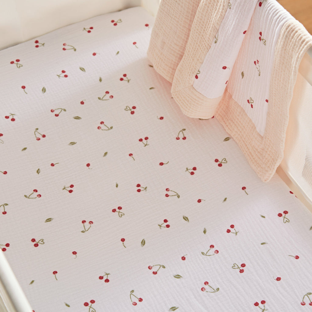 CuddleCo 2 Pack Universal Crib/Co-Sleeper Sheets - Ditsy Cherry