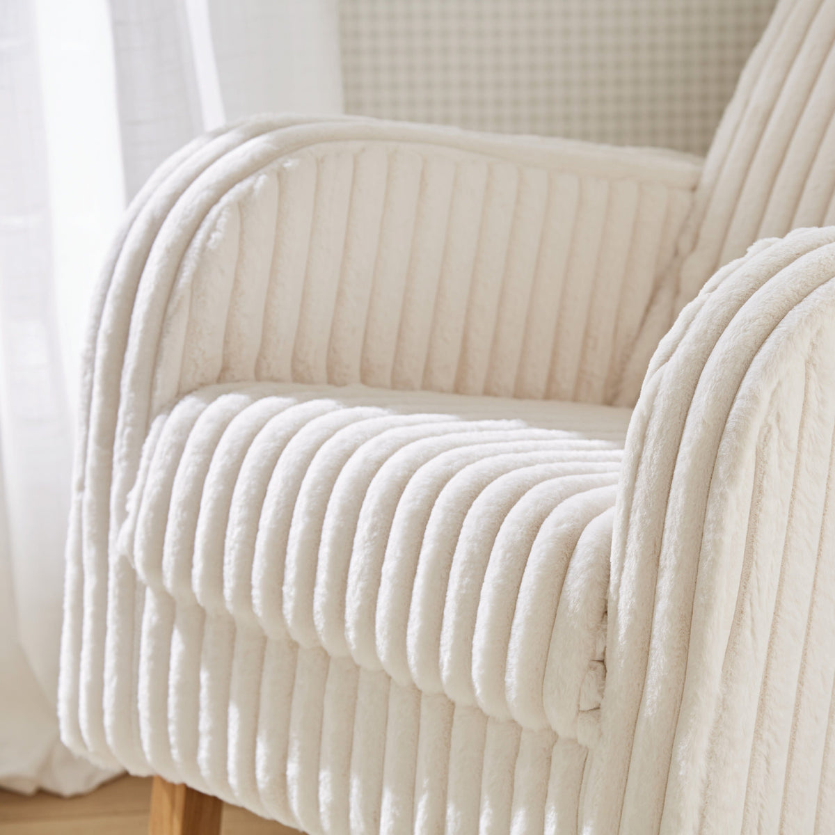 CuddleCo Etta Nursing Chair - Faux Fur Cream