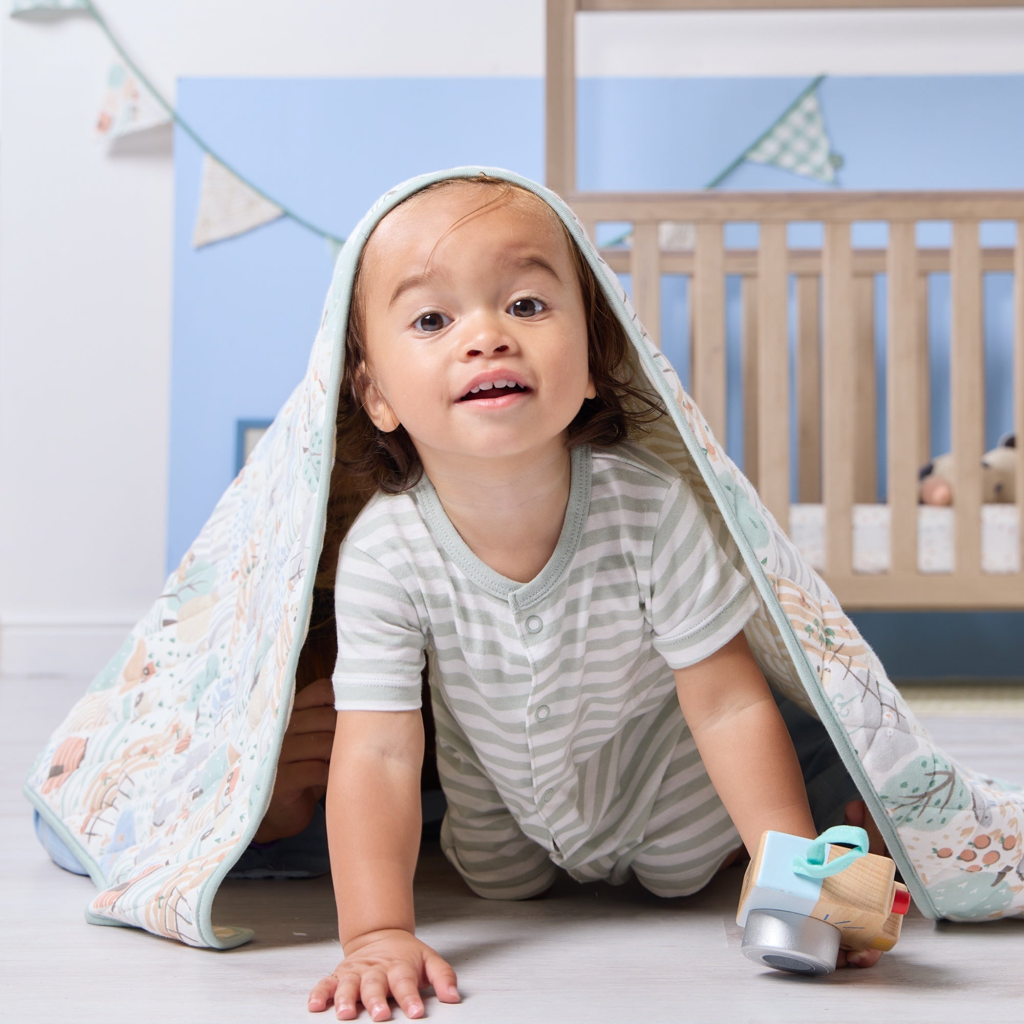 Tutti Bambini Cot/Cot Bed Coverlet - Good Life