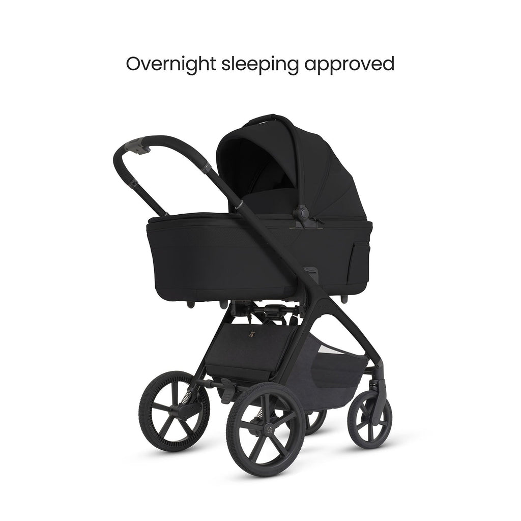 Silver Cross Cove 2 Ultimate Maxi-Cosi Pebble 360 Pro2 Car Seat Bundle - Onyx