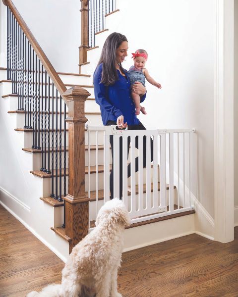 Fred Safety Pressure Fit Wooden Stairgate