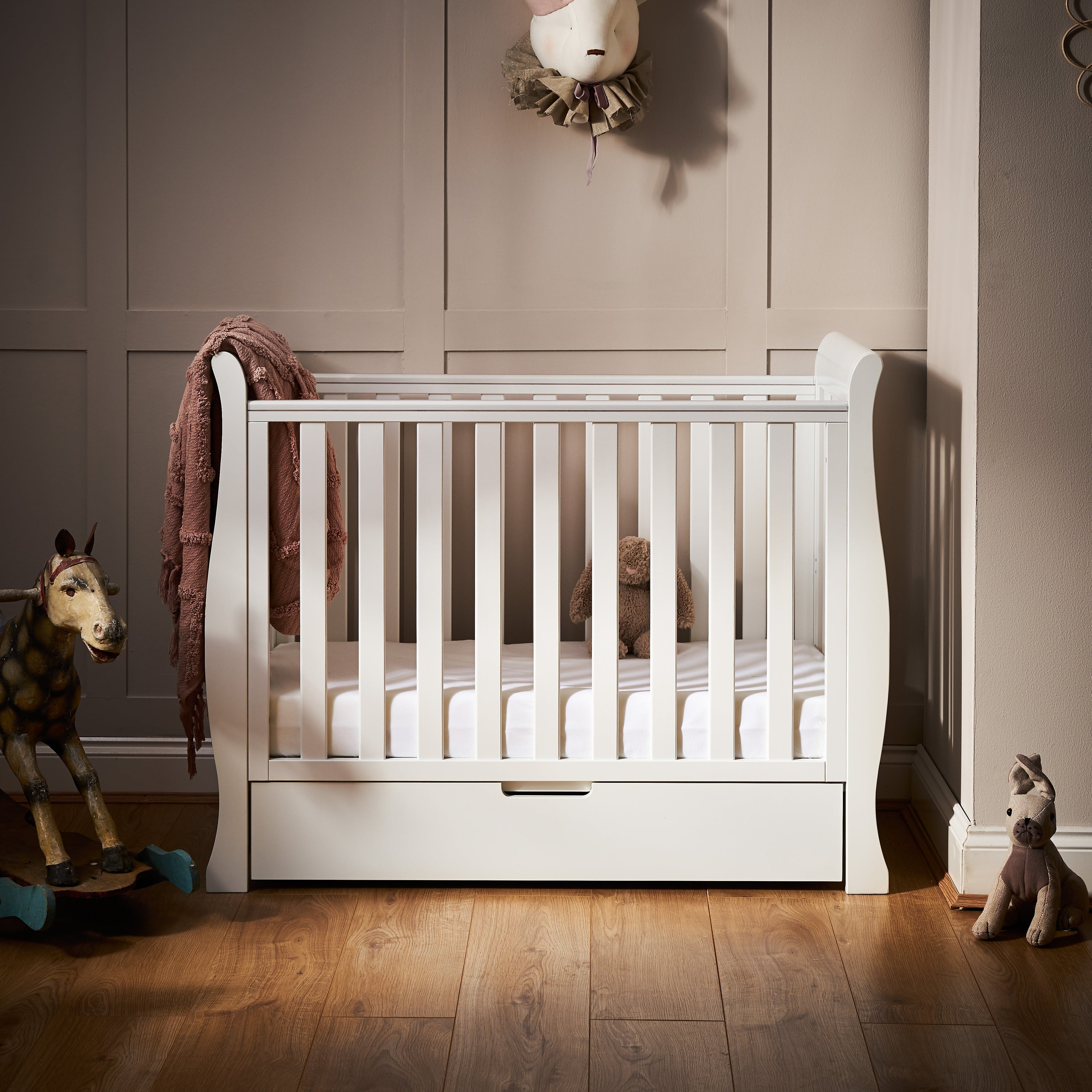 Obaby Stamford Space Saver Sleigh 2 Piece Room Set - White