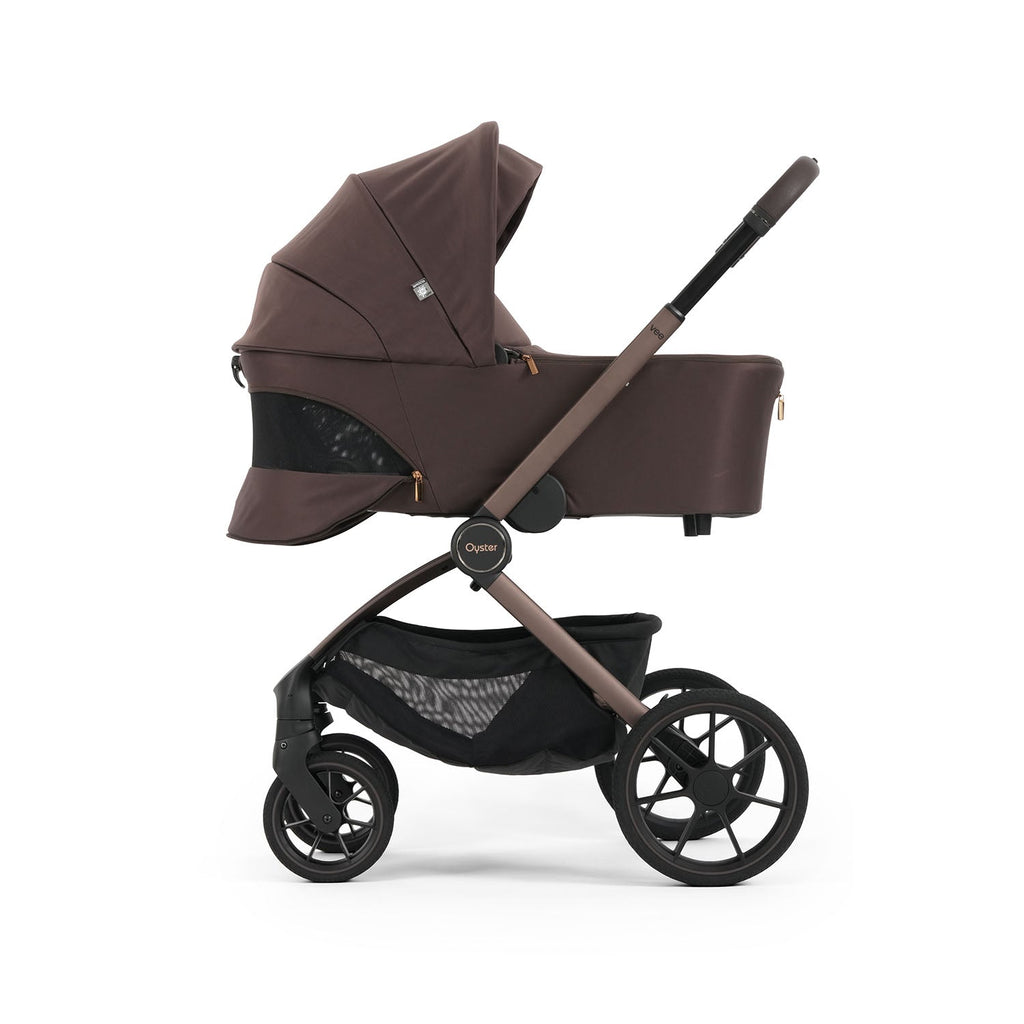 Oyster Vee Luxury Capsule 360 Travel System Bundle - Chocolate