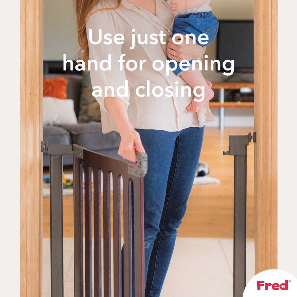 Fred Safety Pressure Fit Wooden Stairgate