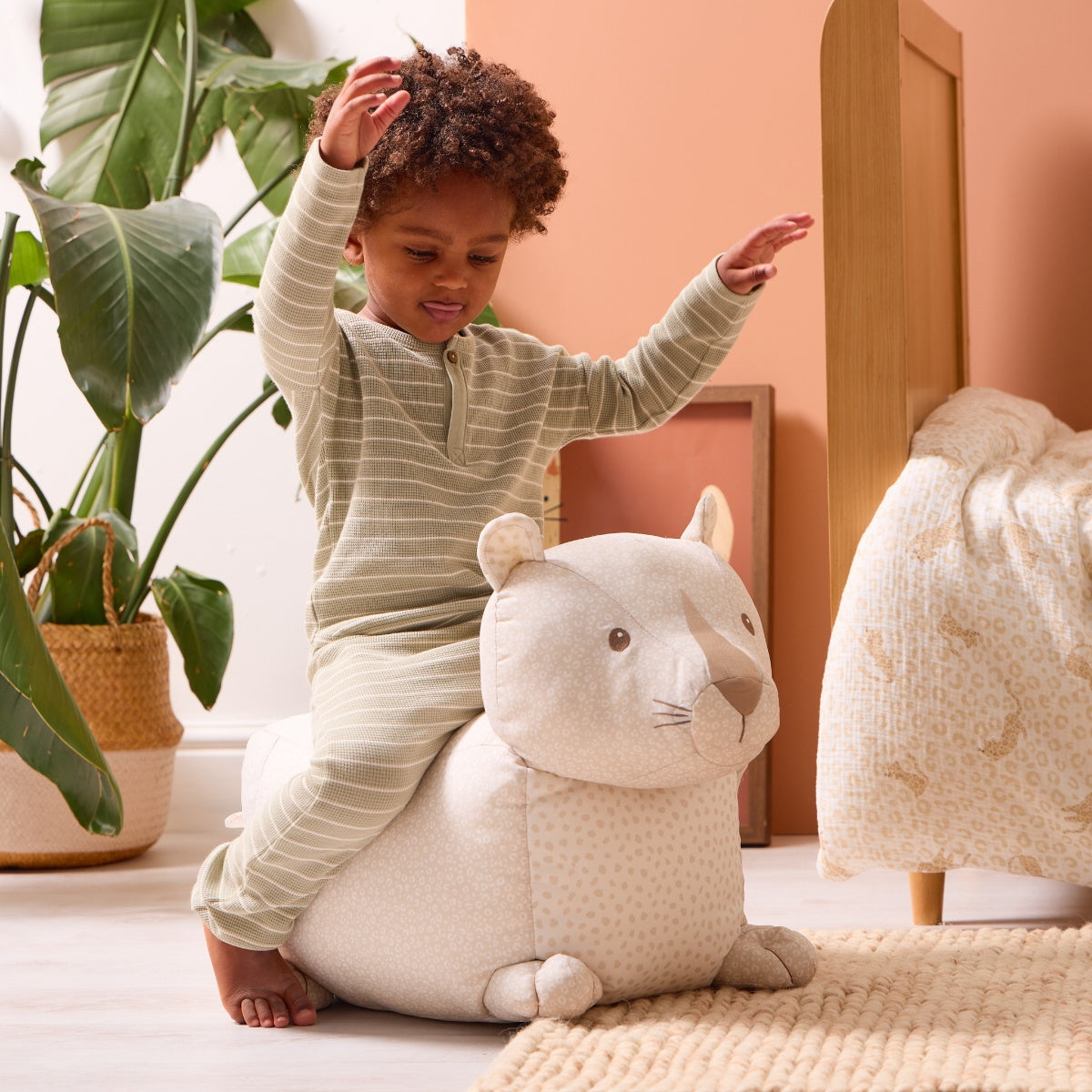 Tutti Bambini Ride-On Larry Leopard Beanbag - Love Cats