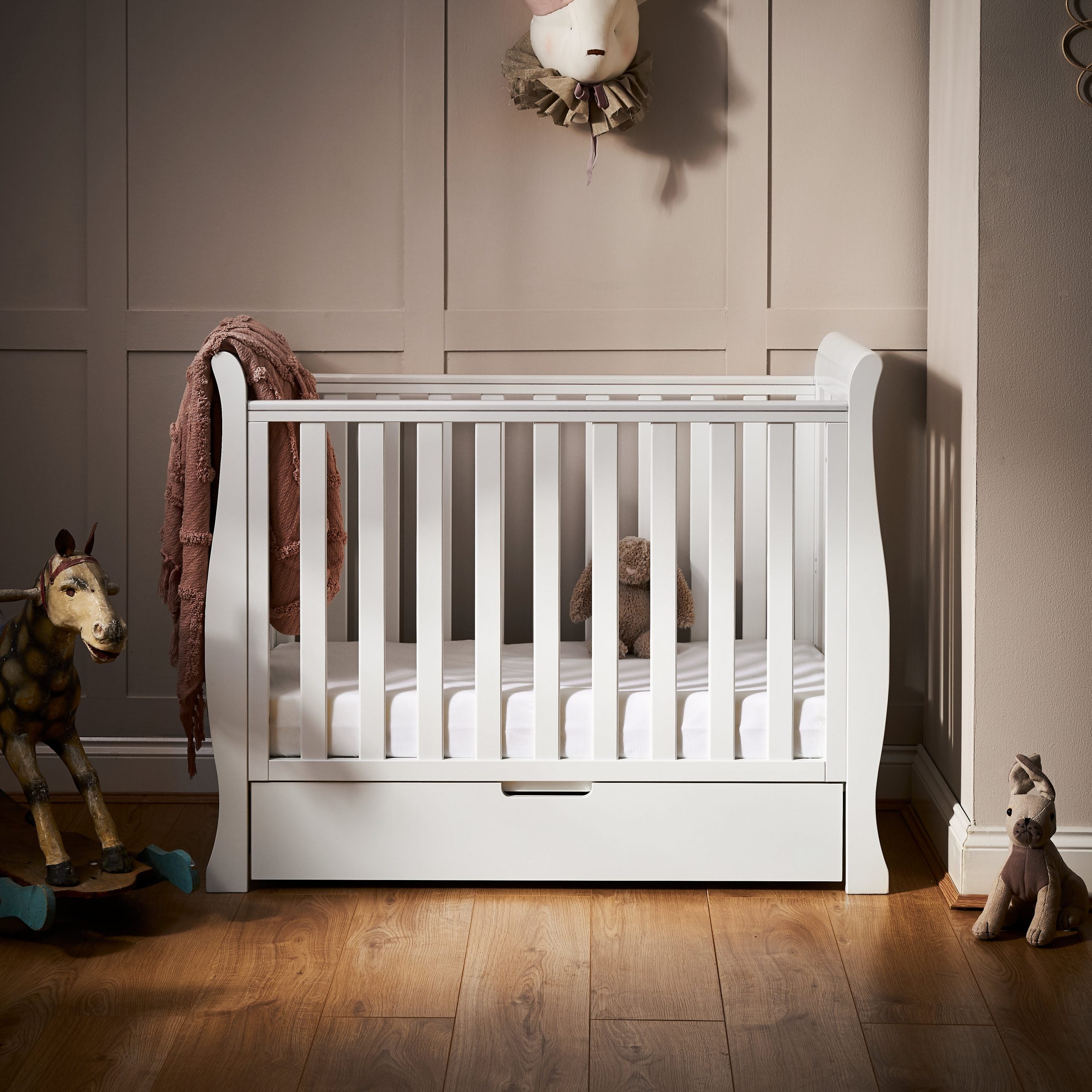 Obaby Stamford Space Saver Sleigh Cot - White