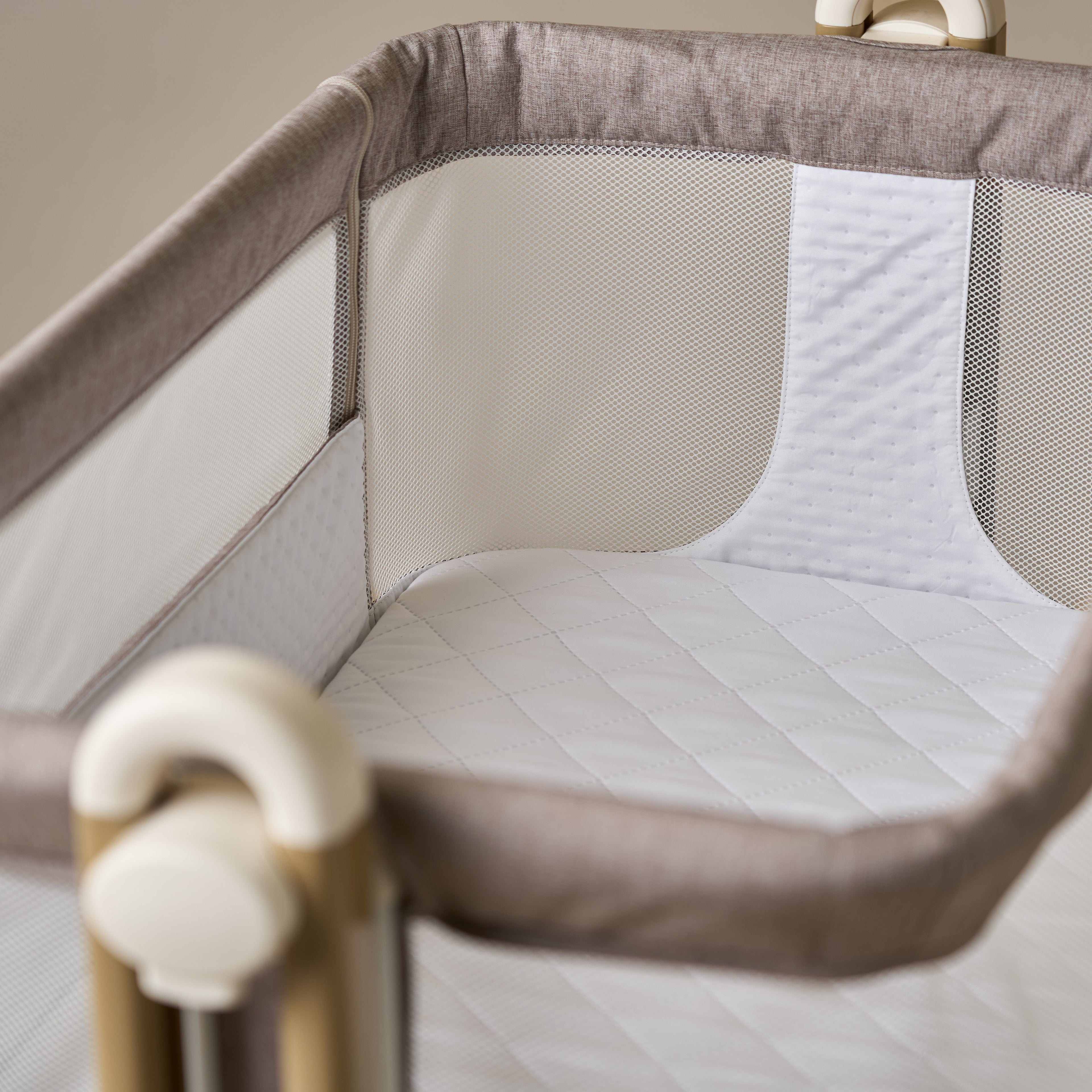 Obaby Cloud Bedside Crib - Nutmeg