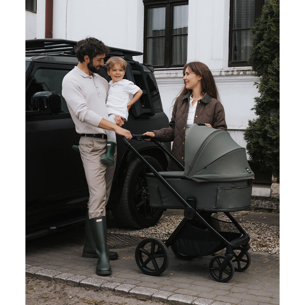 Venicci x Hunter Upline 3 Comfort 3in1 Tiago 360 Car Seat Bundle - Dark Olive