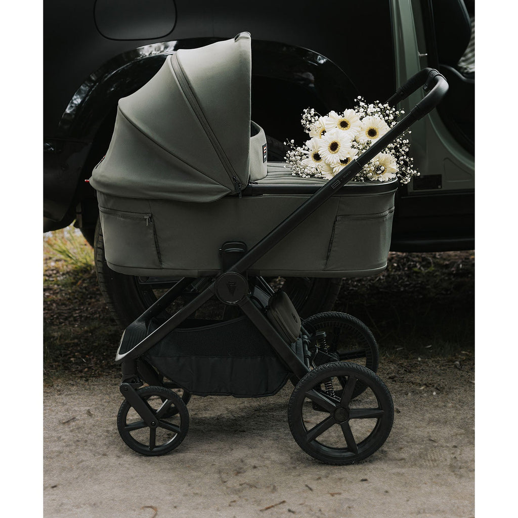 Venicci x Hunter Upline 3 Ultimate 4in1 Plus Tiago Car Seat & 360 Base Bundle - Dark Olive
