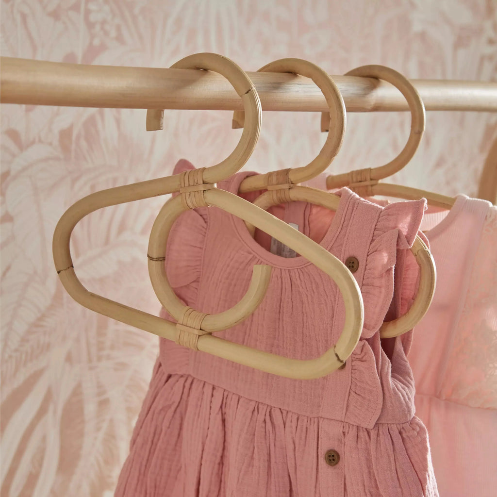 CuddleCo Aria Set of 9 Hangers - Rattan