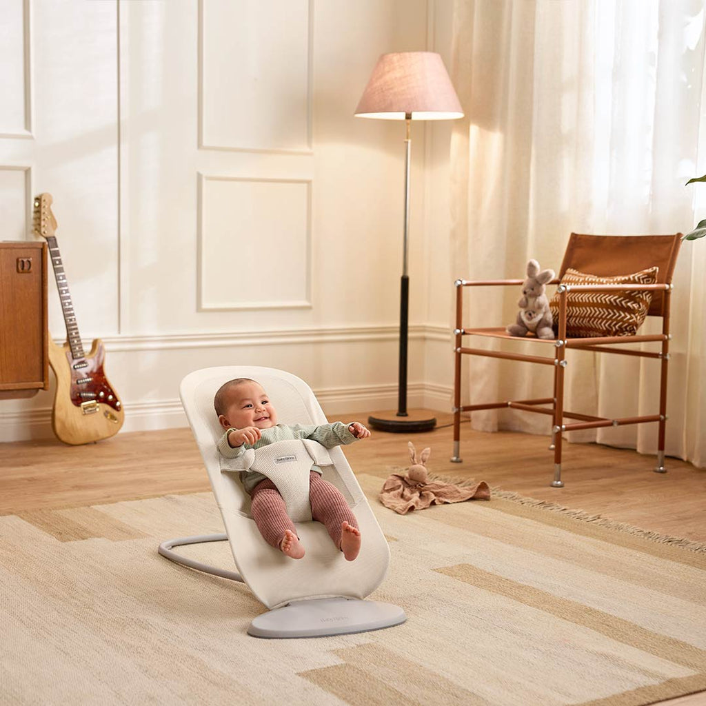 BabyBjörn Begin Baby Bouncer Airy Mesh - Cream