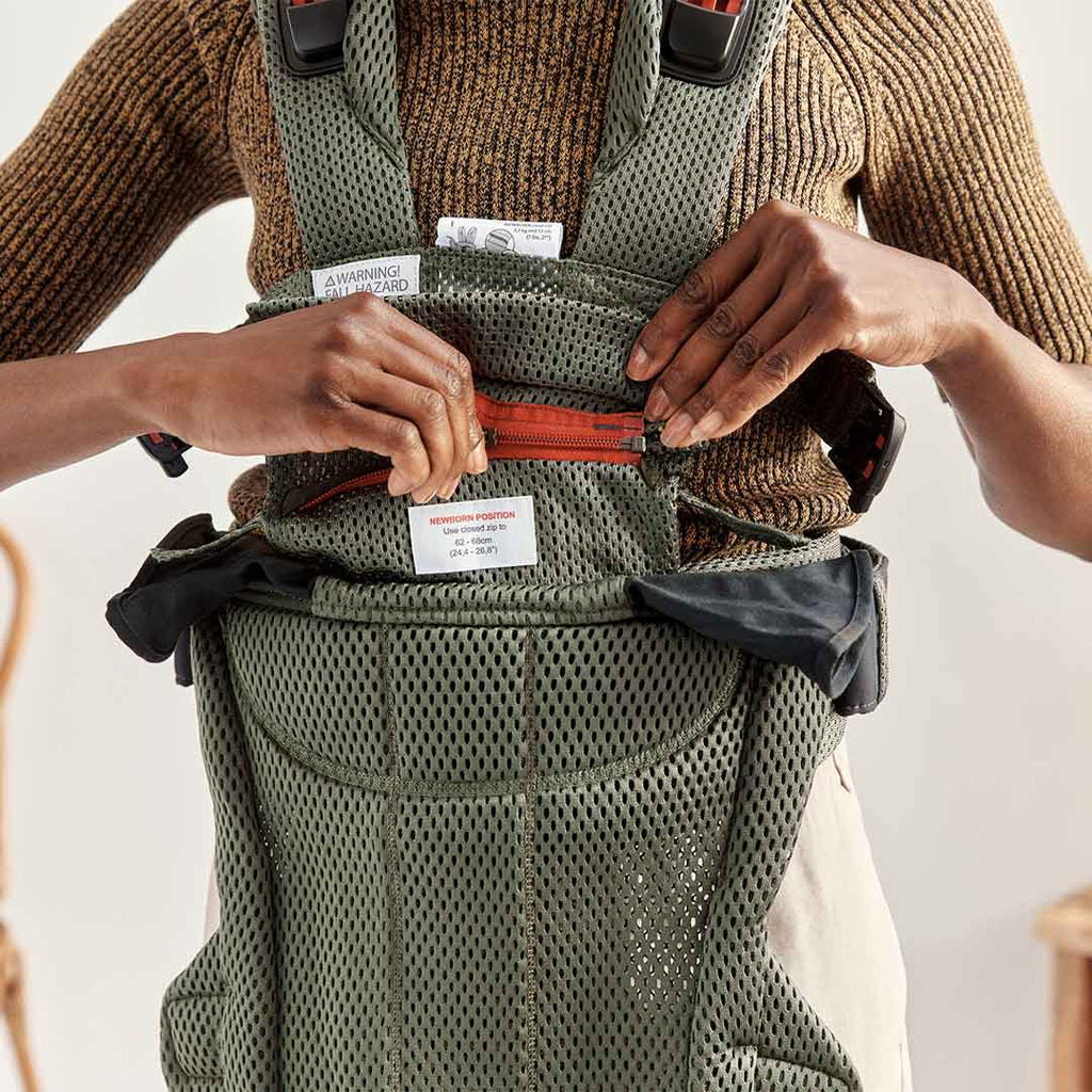 Outlet - BabyBjörn Harmony Baby Carrier - Dark Green - 3D Mesh