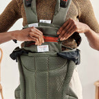 Outlet - BabyBjörn Harmony Baby Carrier - Dark Green - 3D Mesh
