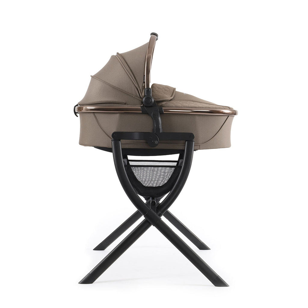 Egg Carrycot Stand 1