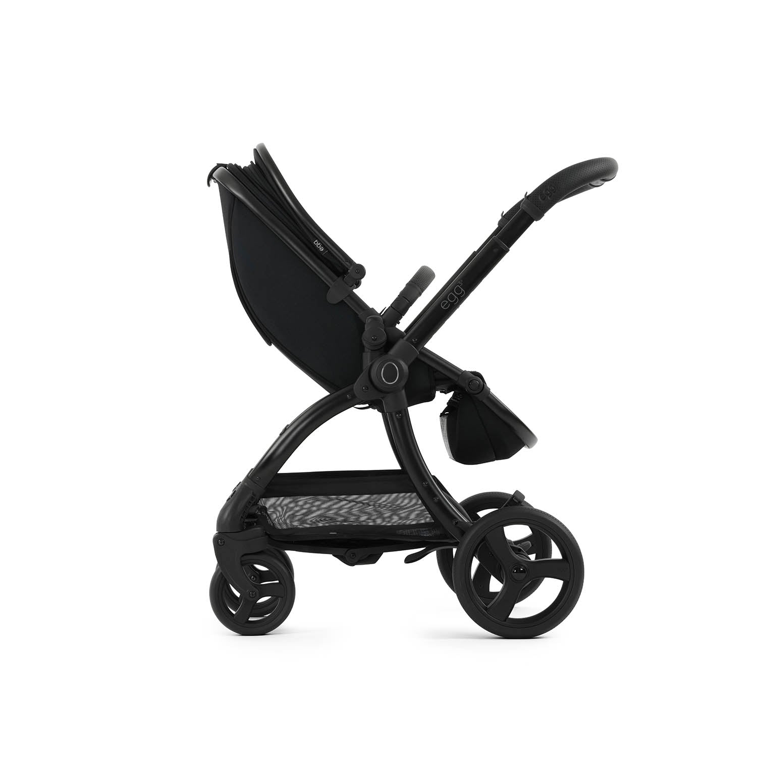 Egg 3 Ultimate Shell 360 Car Seat & Nursery Essentials Bundle - Panther