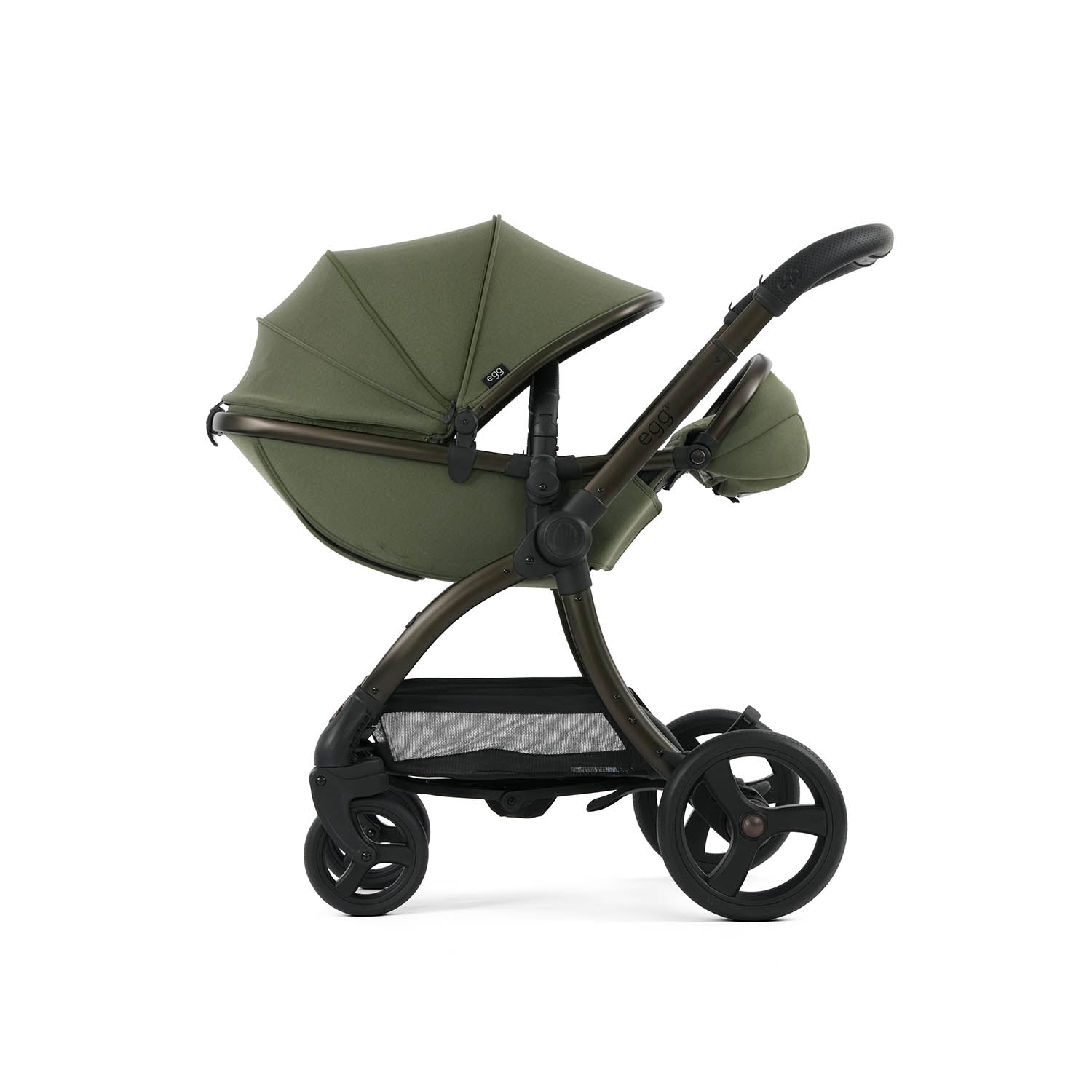 Egg 3 Ultimate Shell 360 Car Seat & Nursery Essentials Bundle - Sage