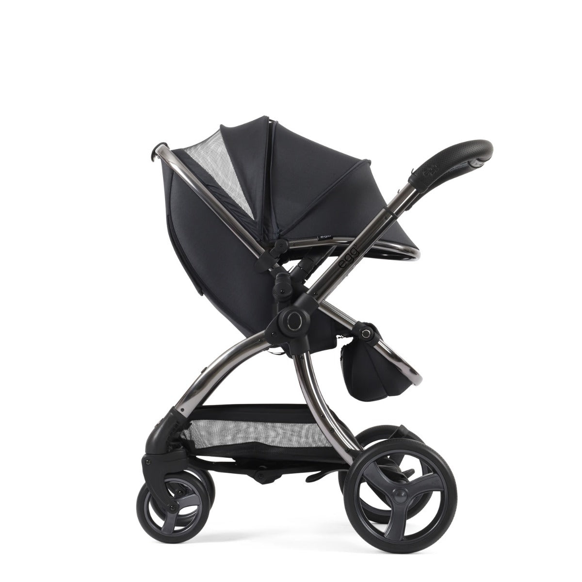 Egg 3 Luxury Maxi-Cosi Cabriofix i-Size Travel System Bundle - Carbonite 8