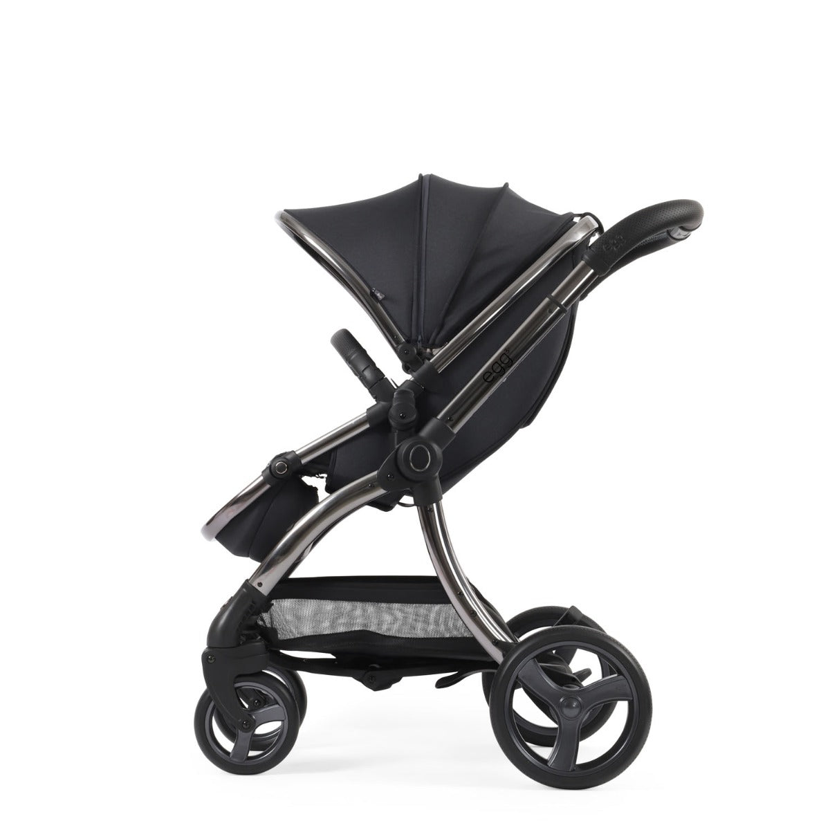 Egg 3 Luxury Shell 360 Travel System Bundle - Carbonite