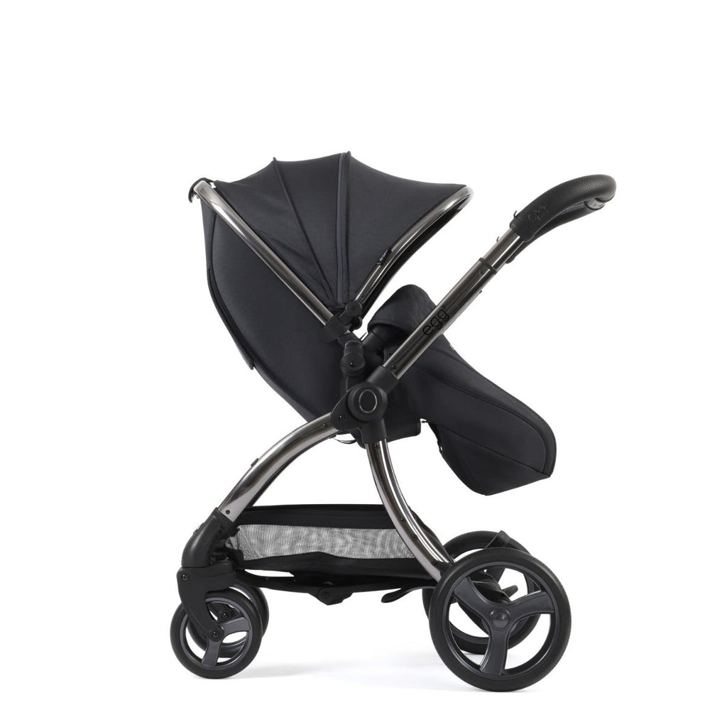 Egg 3 Luxury Maxi-Cosi Cabriofix i-Size Travel System Bundle - Carbonite 25