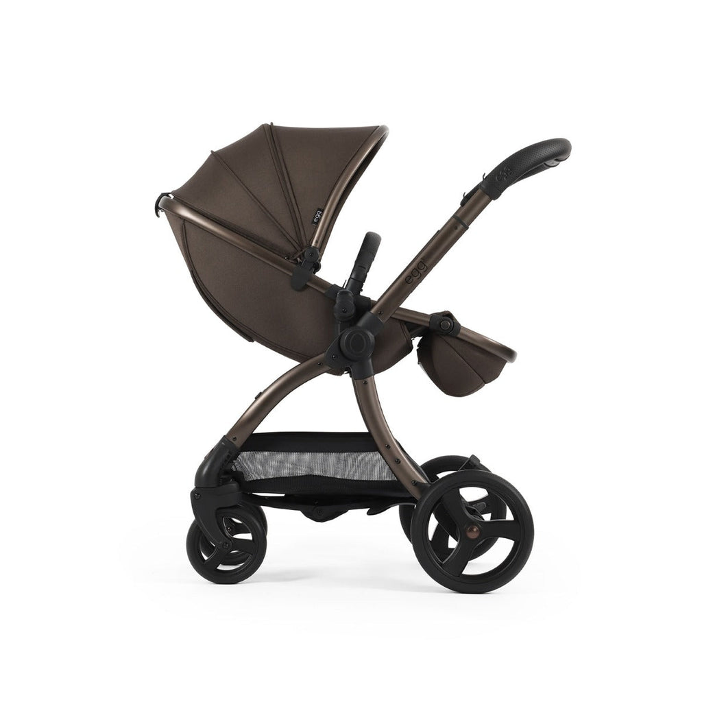 Egg 3 Luxury Maxi-Cosi Cabriofix i-Size Travel System Bundle - Chocolate Velvet 5