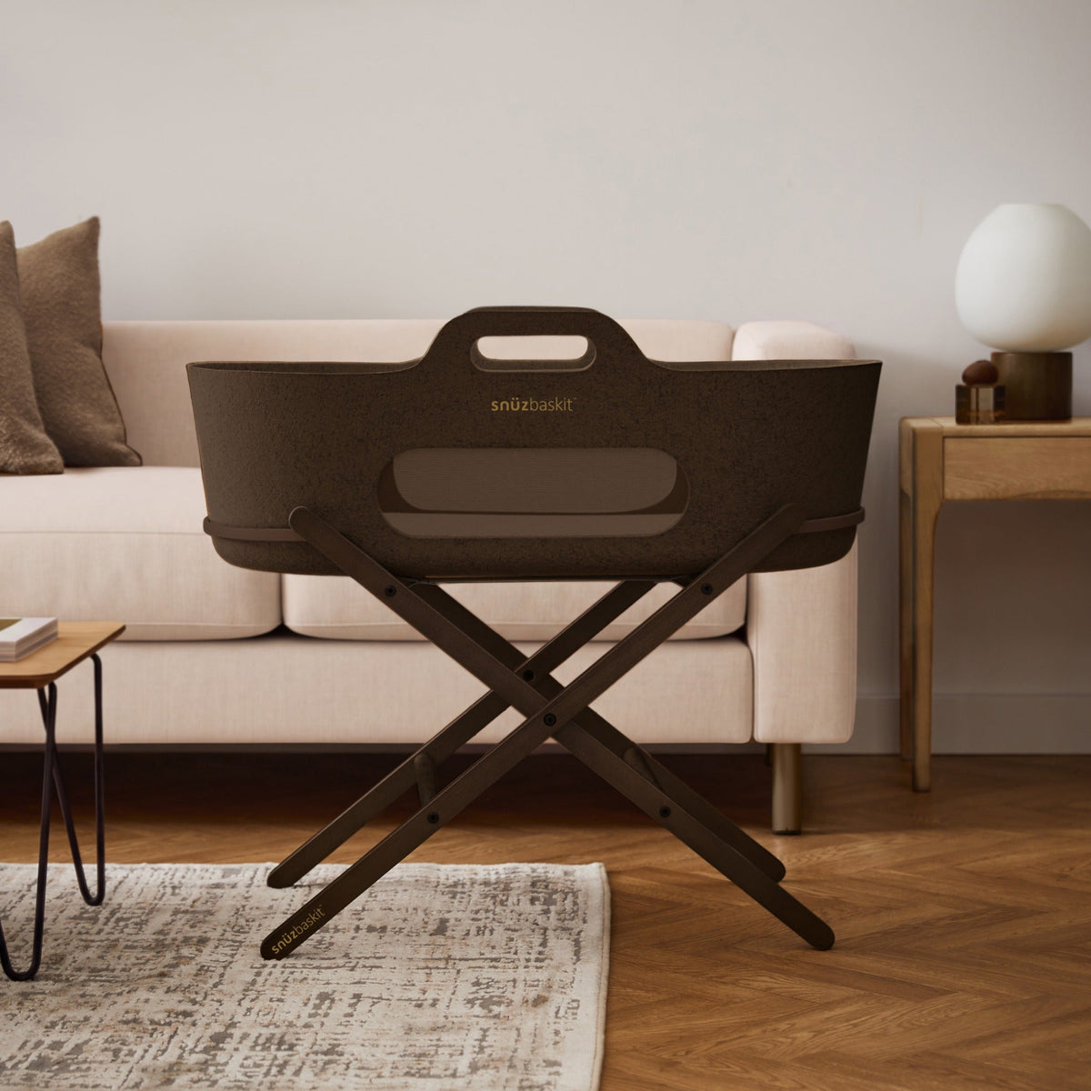 SnuzBaskit Chocolate Moses Basket & Ebony Stand