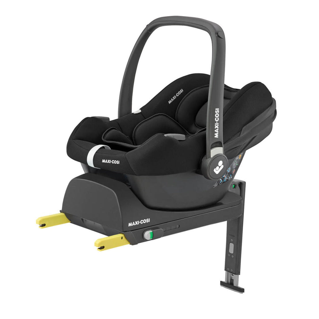 Maxi-Cosi Cabriofix i-Size + Isofix Base Bundle 2