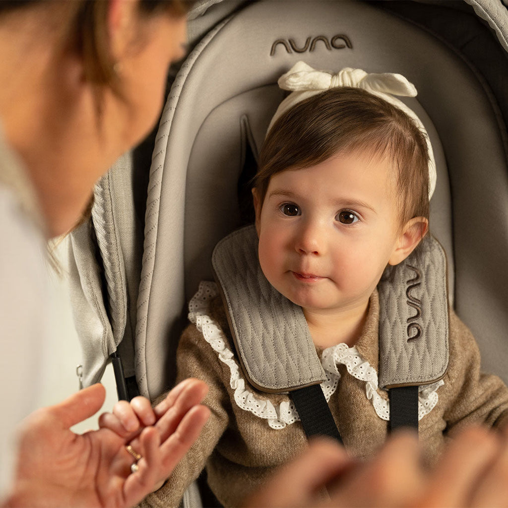 Nuna MIXX Next with ARRA Flex & Base Curv Travel System Bundle - Cosmopolitan