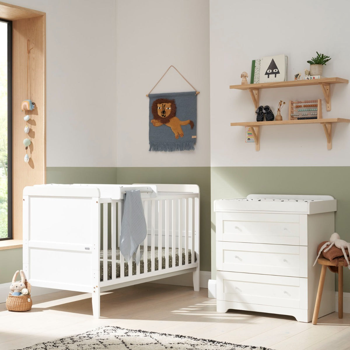 Tutti Bambini Rio 2pc Room Set - White 1