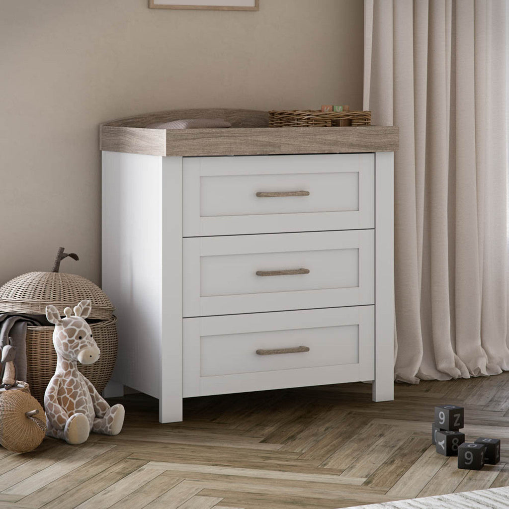 Silver Cross Valencia 2 Piece Nursery Set with Convertible Cot Bed & Dresser
