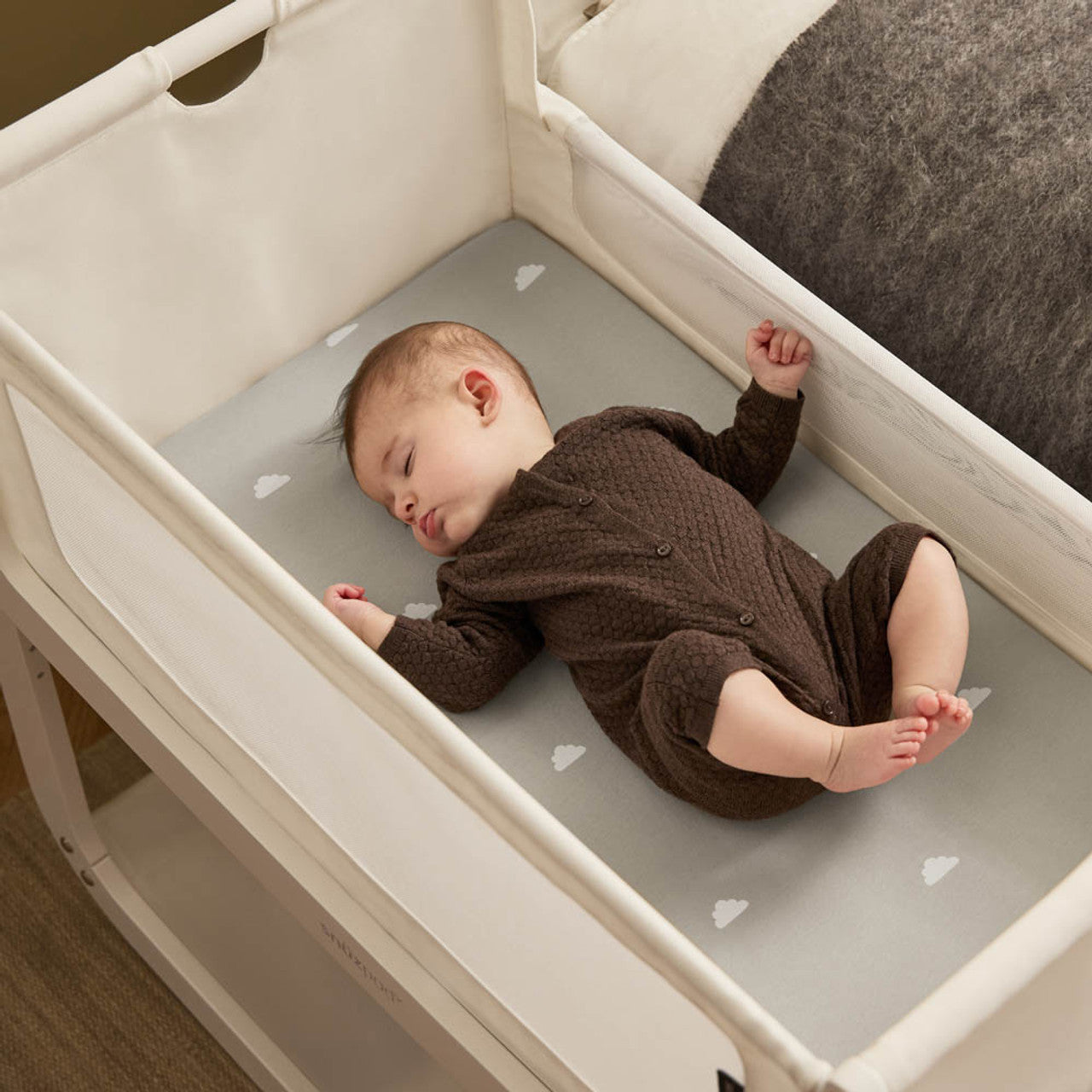 Snuzpod 5 Bedside Crib - White 5