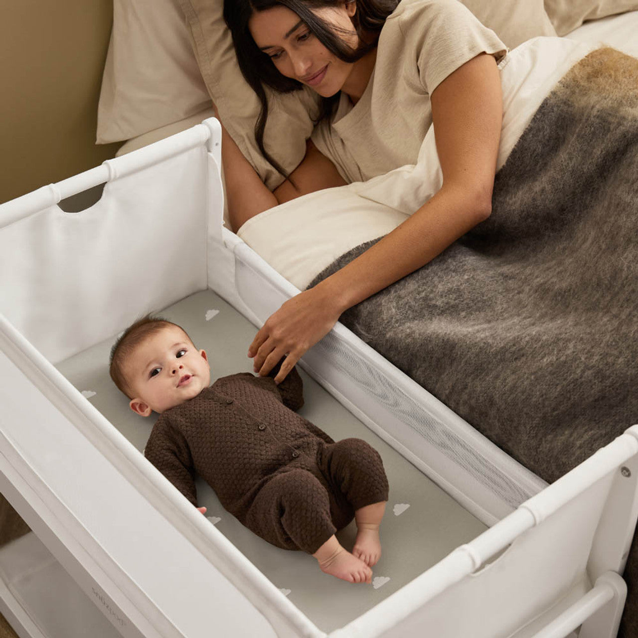 Snuzpod 5 Bedside Crib - White 7