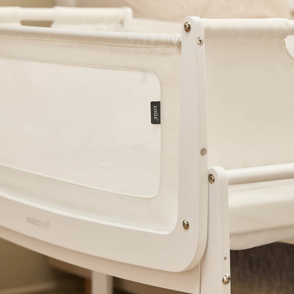 Snuzpod 5 Bedside Crib - White 9