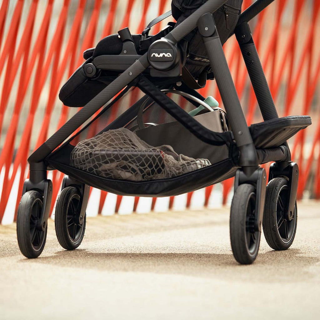 Nuna SWIV Next Stroller - Caviar 19
