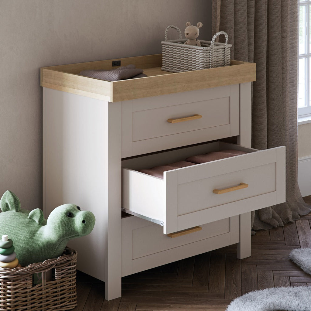 Silver Cross Seville 3 Piece Complete Room Set - Cashmere Oak 7