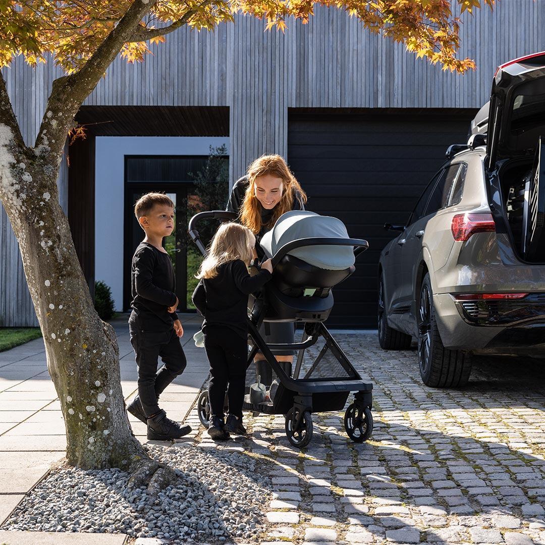 Thule Maple Infant Car Seat