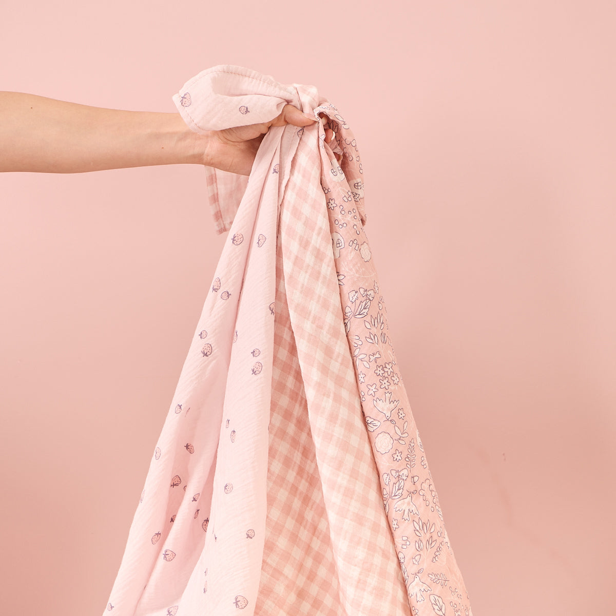 Tutti Bambini Large Muslin Squares Swaddles 3pk - Tiny Tails