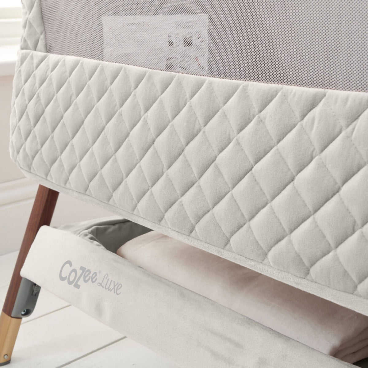 Tutti Bambini CoZee Luxe Bedside Crib - Walnut/Cream 9